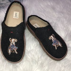 Ed Ellen Degeneres appliqué slipper clog gray dog